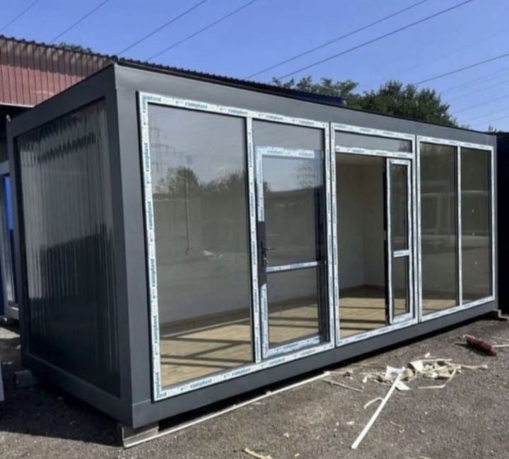 Vand containere modulare Comerciale la super preț de producător