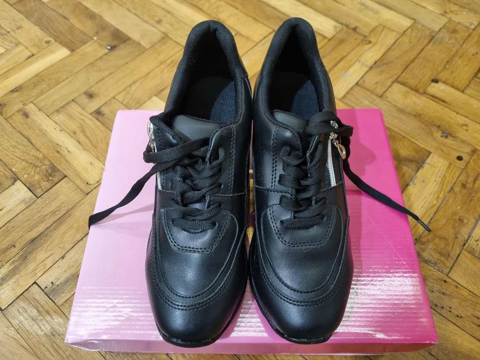 Дамски сникърси 37 номер