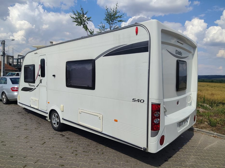 Rulota Elddis pat fix frantuzesc 4 5 persoane