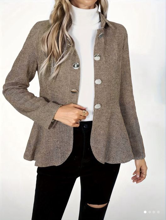 Стильный теплый жакет.