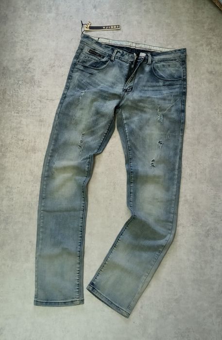 Продам джинсы новые