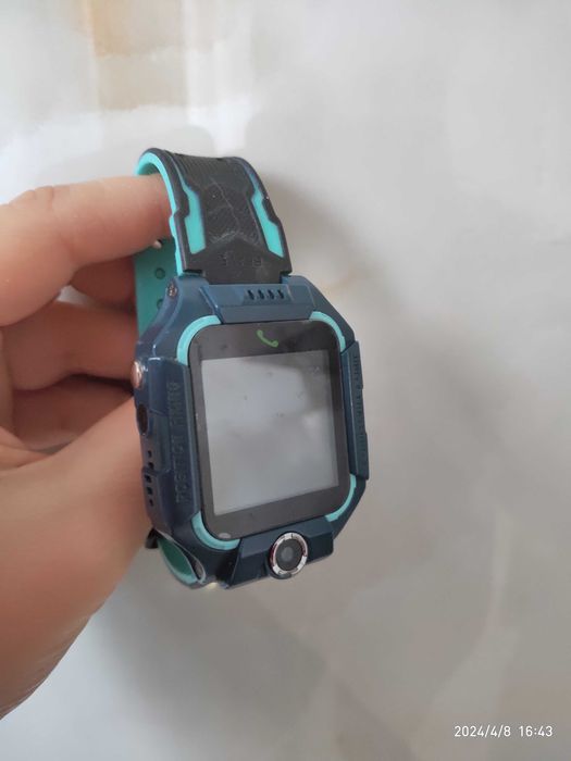 Продам смарт часы детские