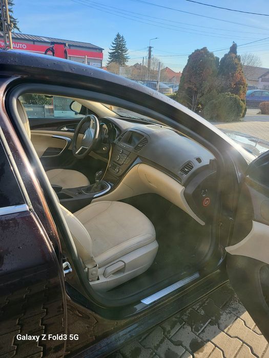 Opel insignia 2l disel