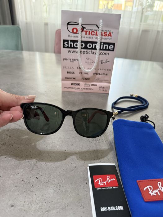 Нови очила ray ban детски модел нови !!!