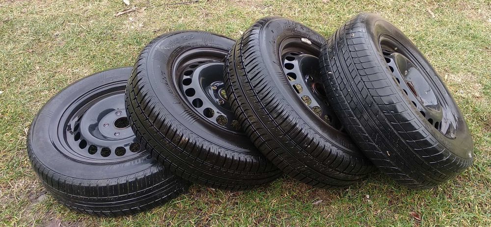 4 гуми 195/65 R15 със джанти за VW