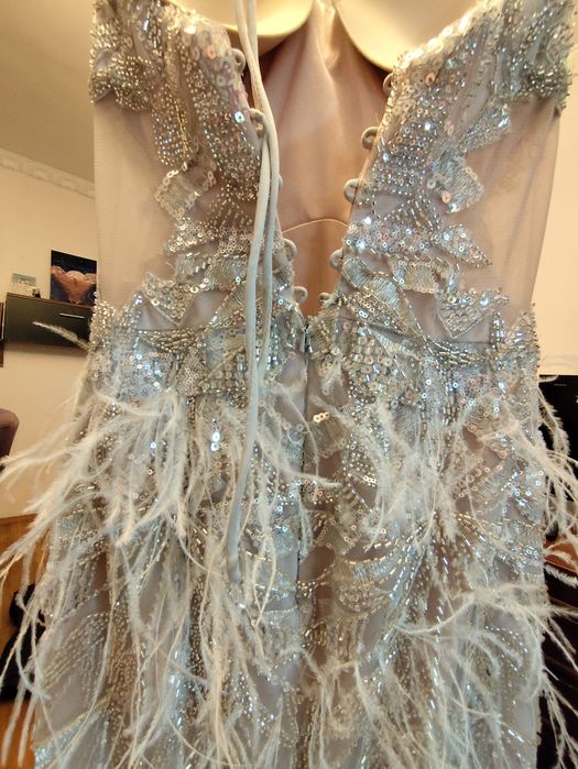 Бална рокля в нежен цвят