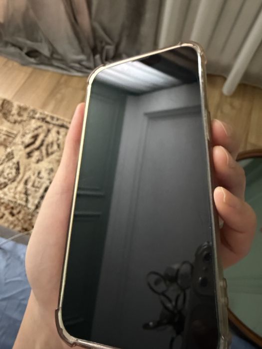 Продам iphone 13 pro голубой 256