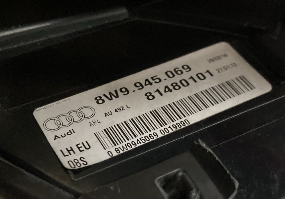 Audi A4 B9 Седан Десен Стоп