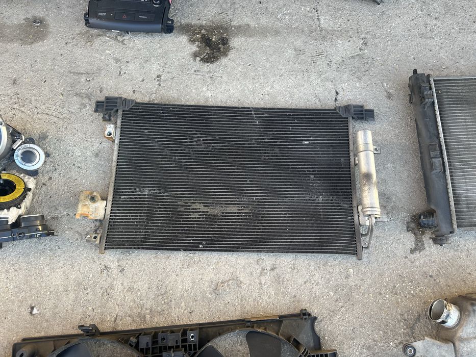 Воден радиатор,Радиатор Клима,Интеркулер,Перки за Митсубиши Аутлендър