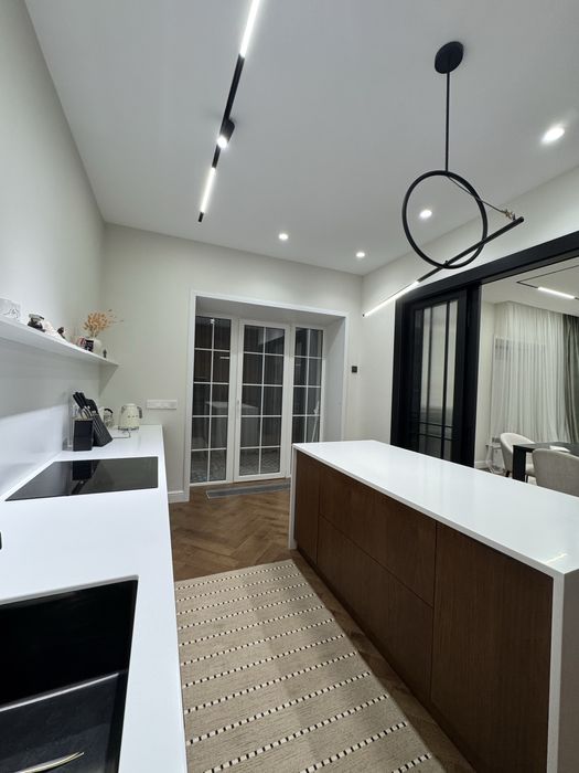 Продам 4-комн. квартиру