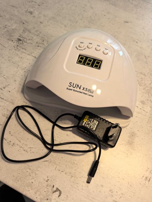 LED лампа за гел лак