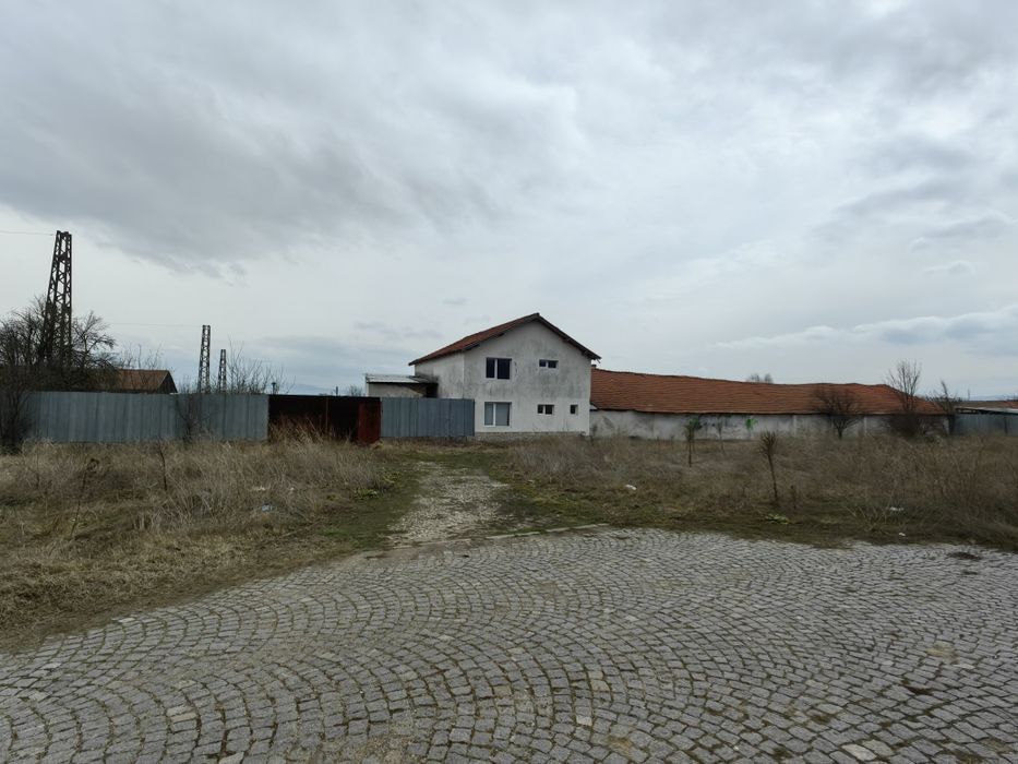 Дава се под наем Промишлена сграда в Разлог - 4081 кв.м за 306 € - Снимка #9