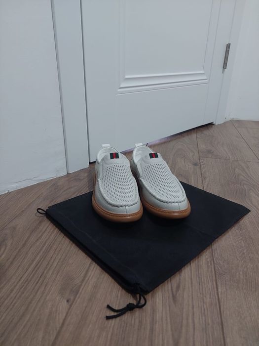 Продам мужские туфли