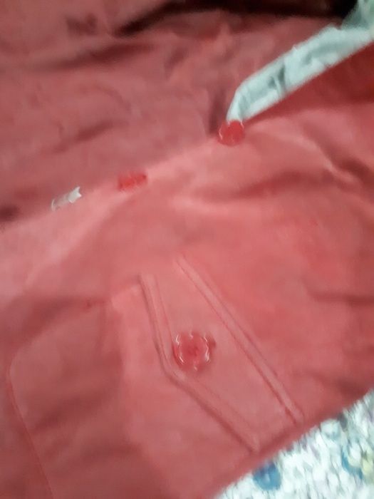 Женская кожаная куртка продается