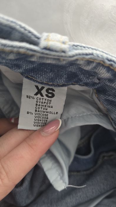 Различни моделчета дънки  НОВИ  8 € бр.