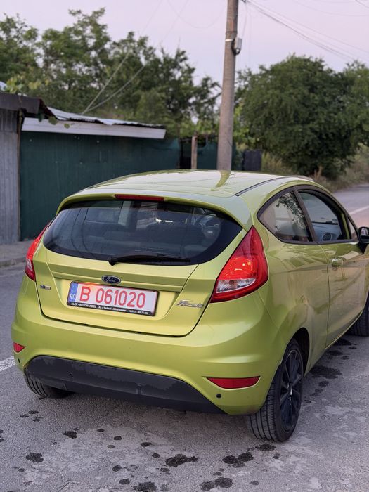 Ford Fiesta 1.6 d •2009 pret fix