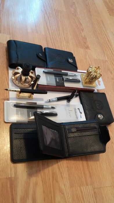 Stilou Pelikan original alb sau negru