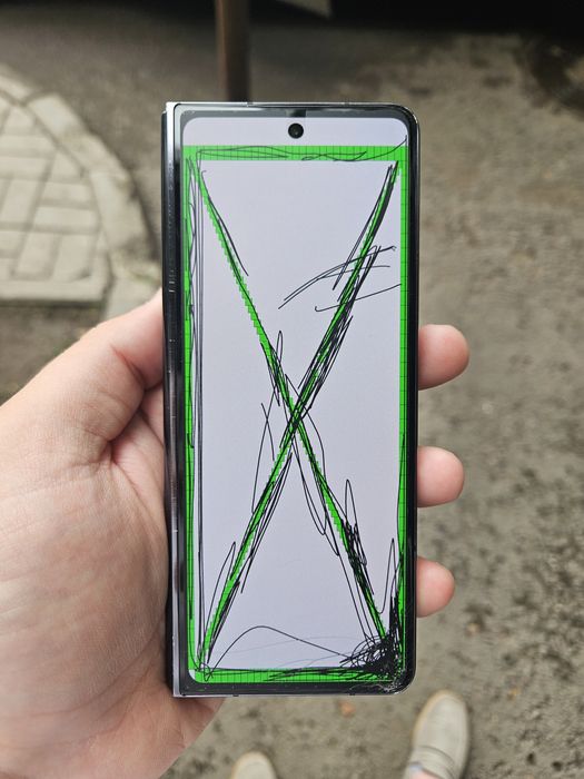 Samsung Fold 5 на 512gb