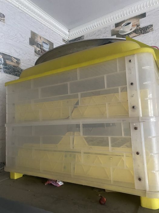 Продам инкубатор