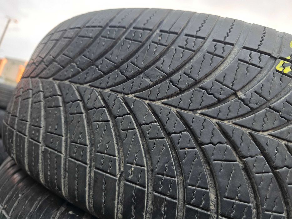 4бр Всесезонни гуми 215 60 17 - Goodyear - DOT 2023