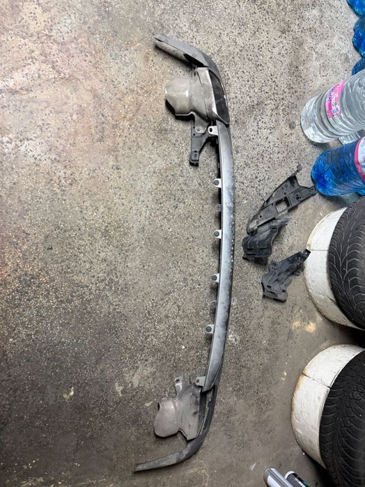 Добавка с накрайници за задна броня cls w218