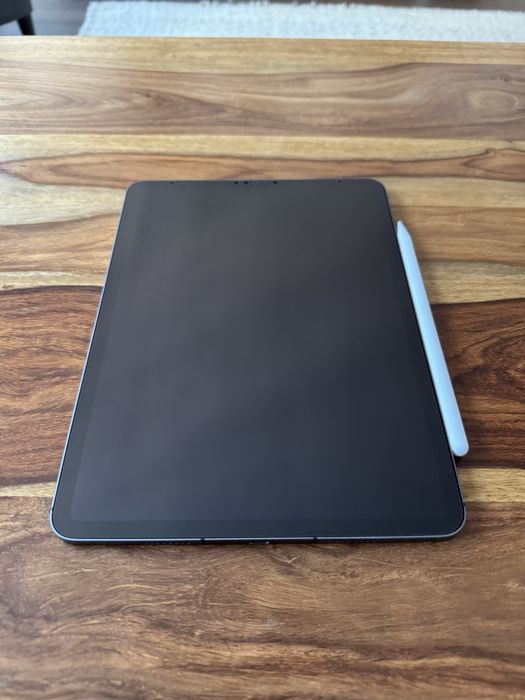 iPad Pro 11" (3-то поколение) M1 | 128GB | Cellular + Apple Pencil 2 & Smart Folio