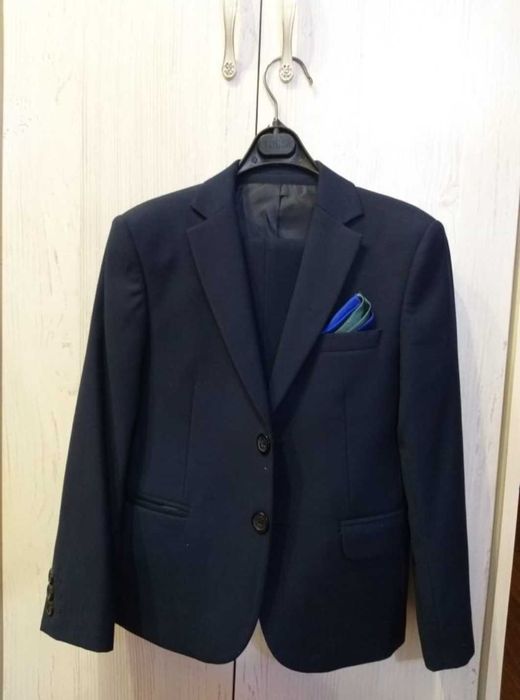 Школьный костюм для первоклашек