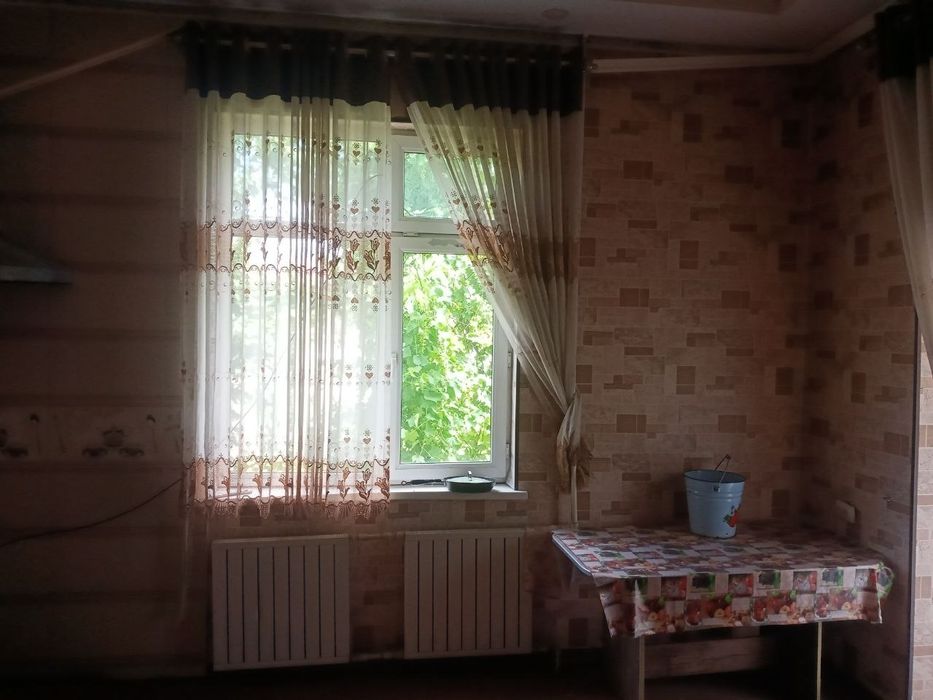 Намунали уй сотилади. Срочна!!!