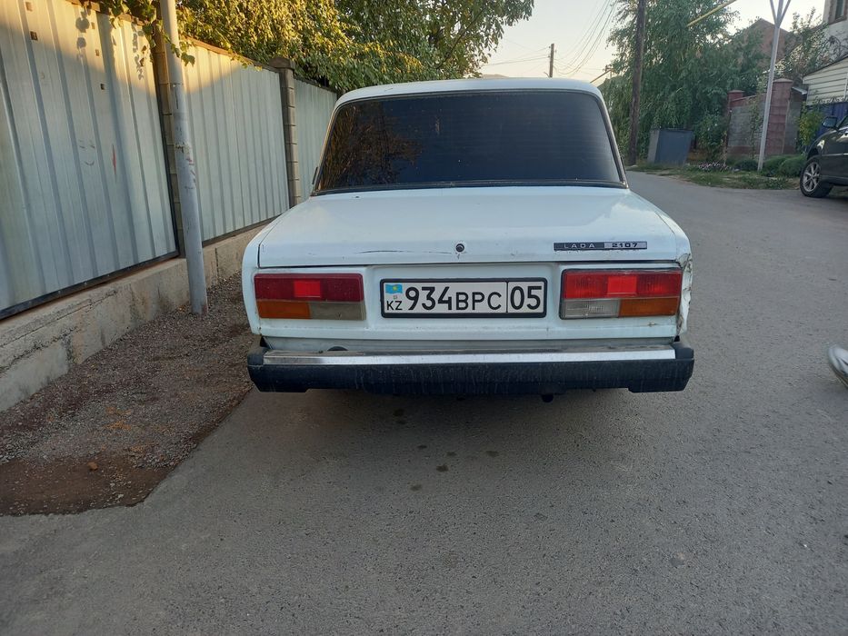 Продам машина 2107