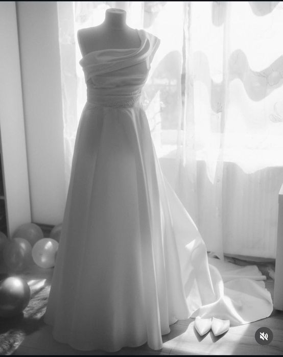 De vânzare rochie de mireasă