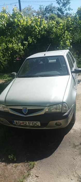 Vând Dacia Solenza