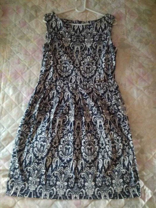 Изключително стилна и красива рокля