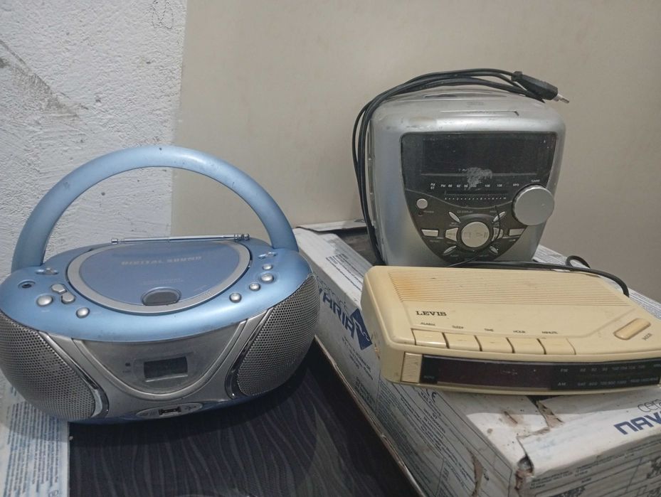 Radio-uri mici model mai vechi