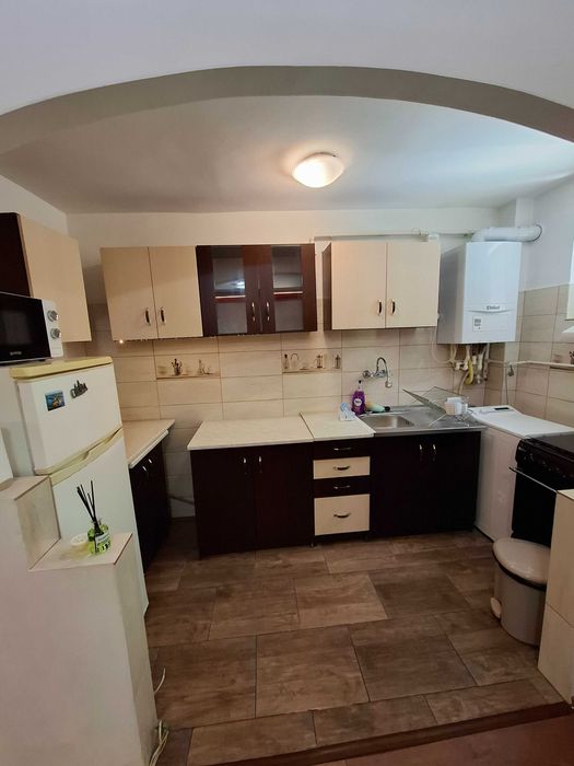 Vând apartament 3 camere