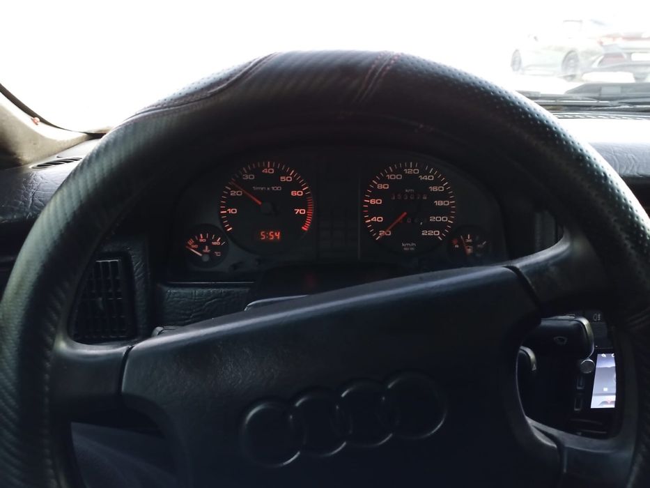 Продам ауди 1991 года