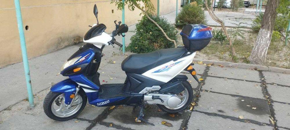 Продам Lifan скутер LF125-26
