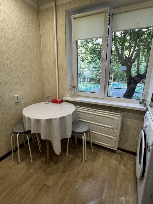 Продам 2-х комн квартиру  в 20-м мкр