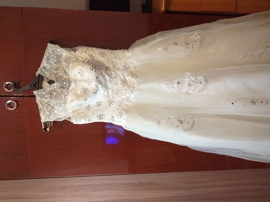 Свадебный платье