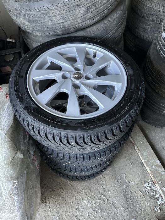 Продам диски с резиной r15