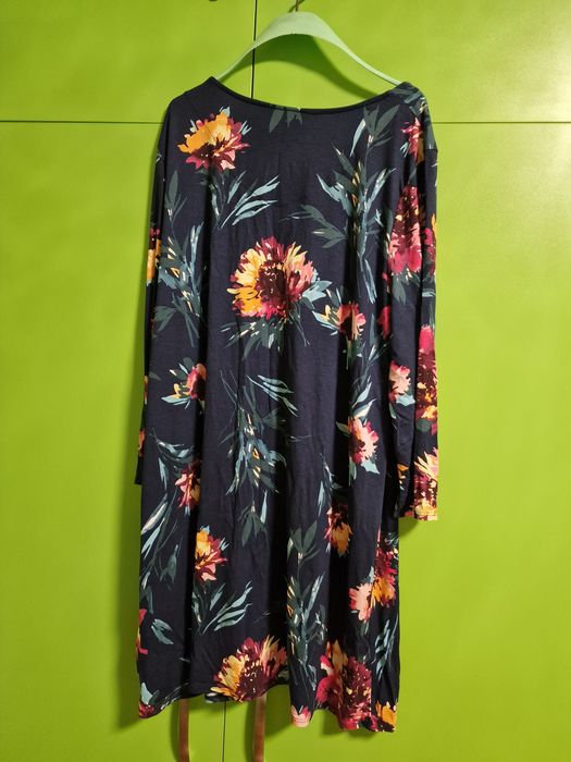 Дамска рокля нова от Англия