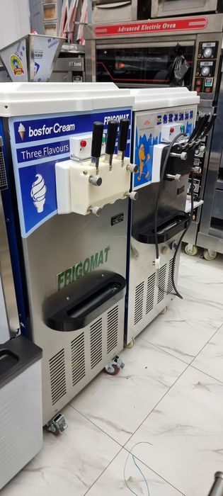 Frezer Frigomat Muzqaymoq uskunasi katta kompressor piramoy sikilat fr