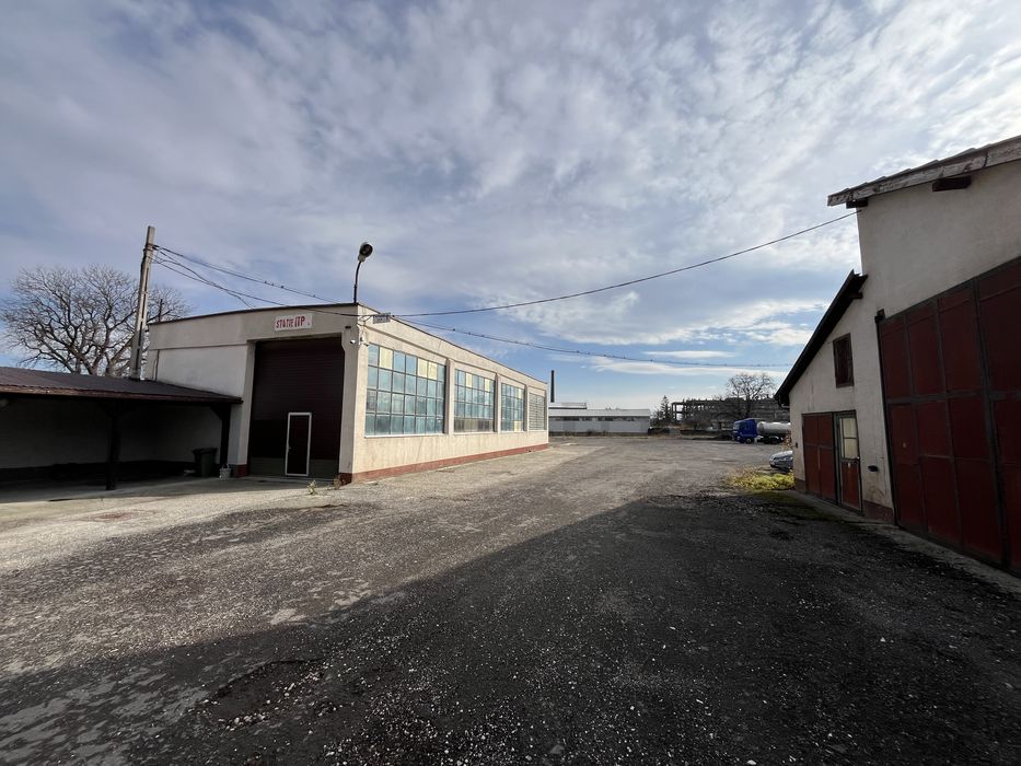 Parcare Camion , TIR , Utilaje , Dube, Remorci