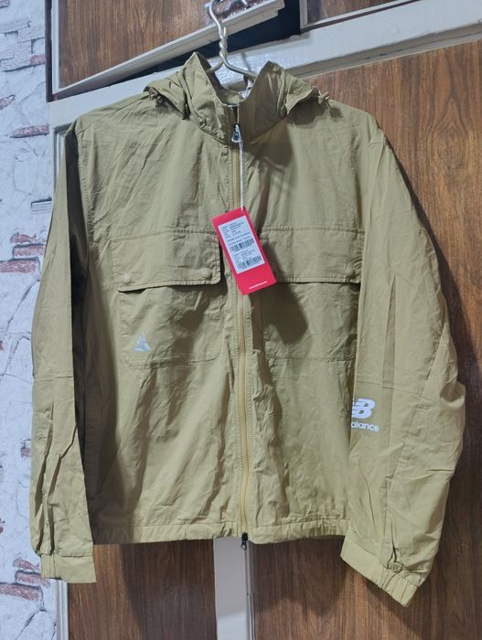 Ветровка фирменная