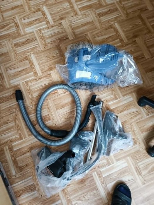 Прахосмокачка ROWENTA почти нова