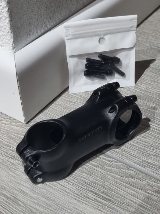 Pipă Syncros 70mm  ± 7⁰ plus șuruburi noi