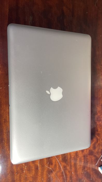 Mac Book Pro sotiladi