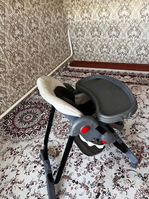 Детский столик для кормления