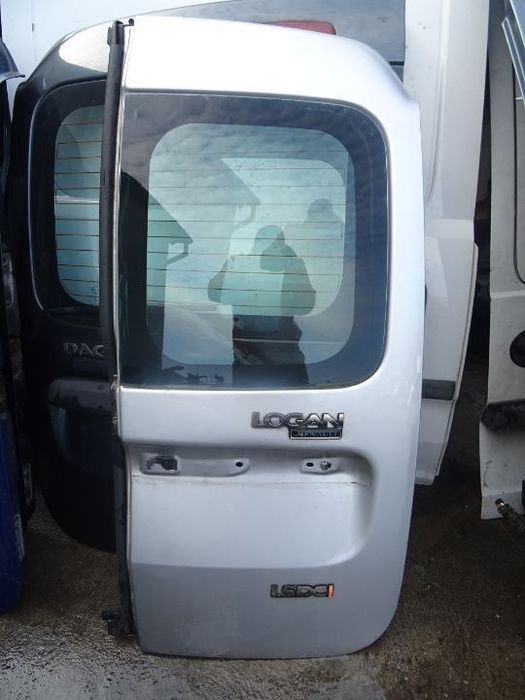 Vand Usa Spate Haion Dacia Logan MCV din 2008 fara rugina