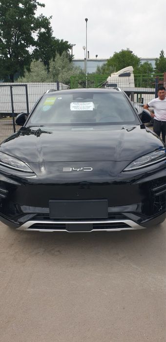 BYD Song plus 2025 （Champion） 605 km qora