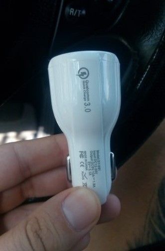 зарядно за кола ново